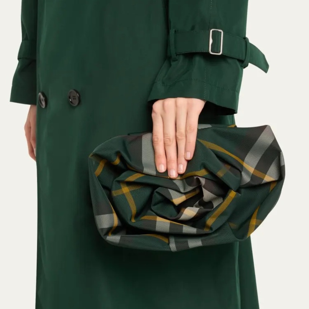 Burberry Rose Clutch NWT